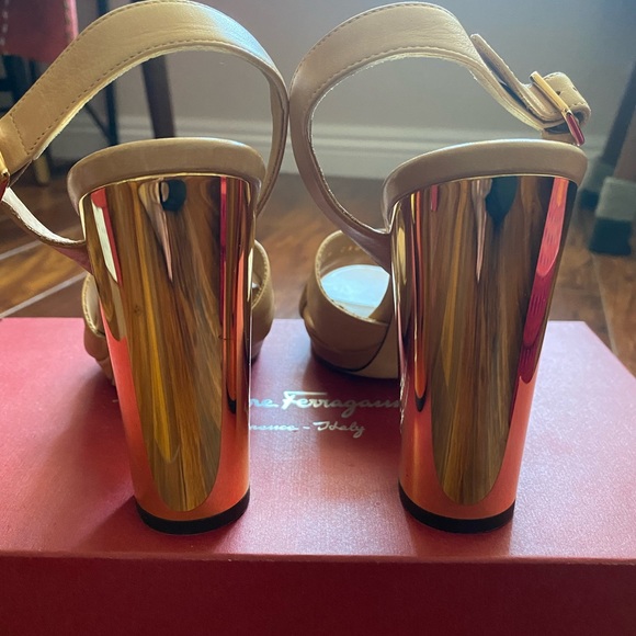 Ferragamo Heels Size 7 Natural Calf - Picture 3 of 4